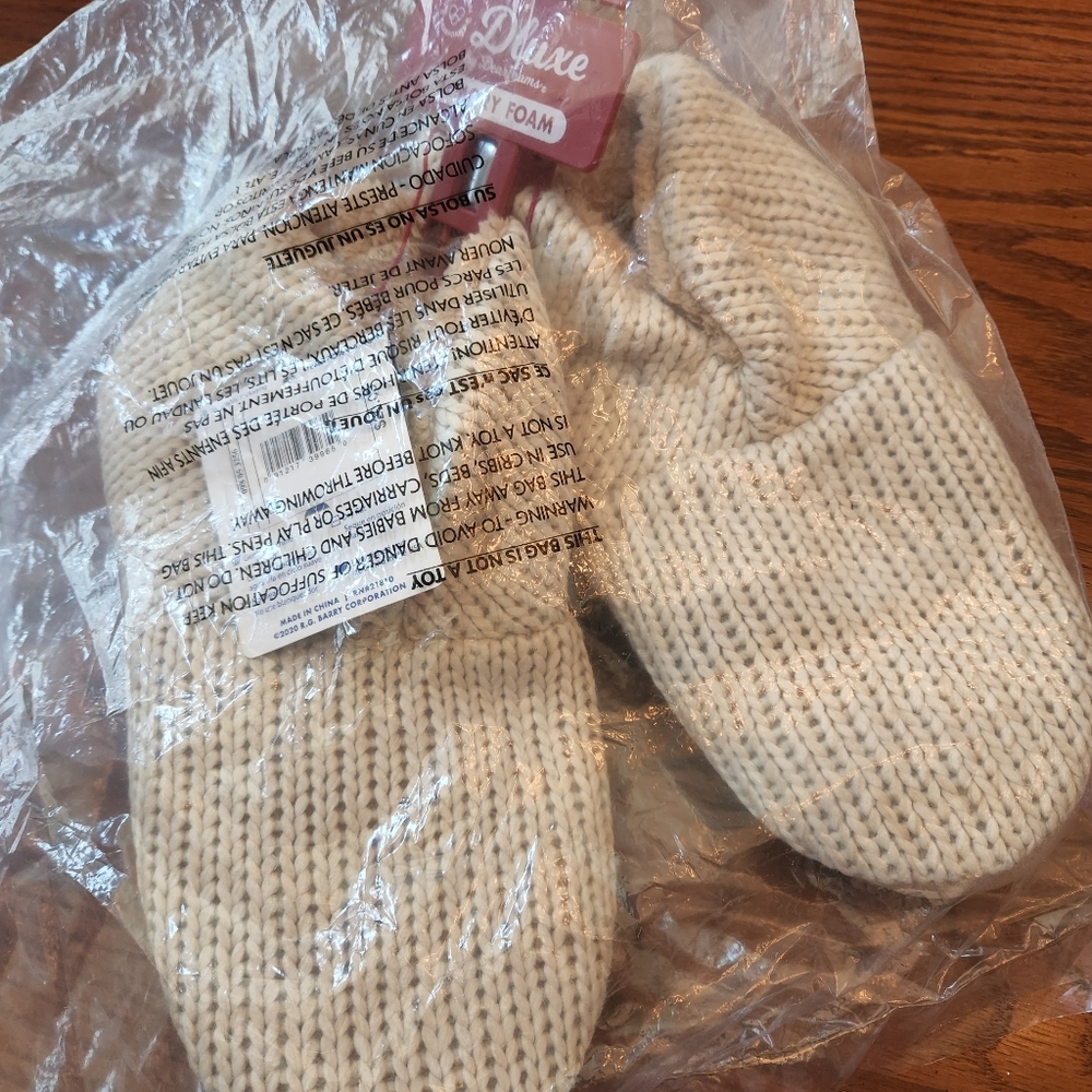 Deluxe Memory Foam Slippers